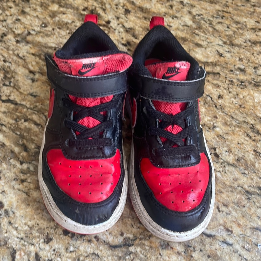 Boys Nike Court Borough High Tops Size 9C